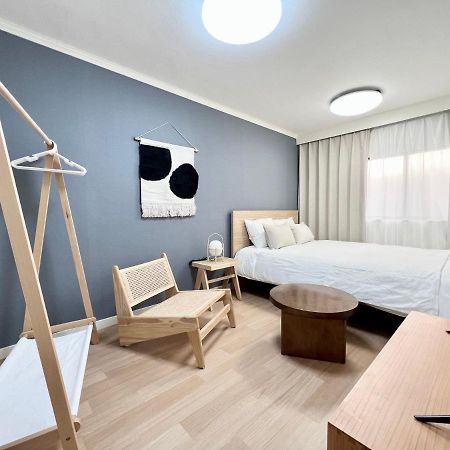 Tranquil House With 3 Bedrooms 7Min To Metro Straight To Shinjuku And Shibuya Tokyo Eksteriør bilde